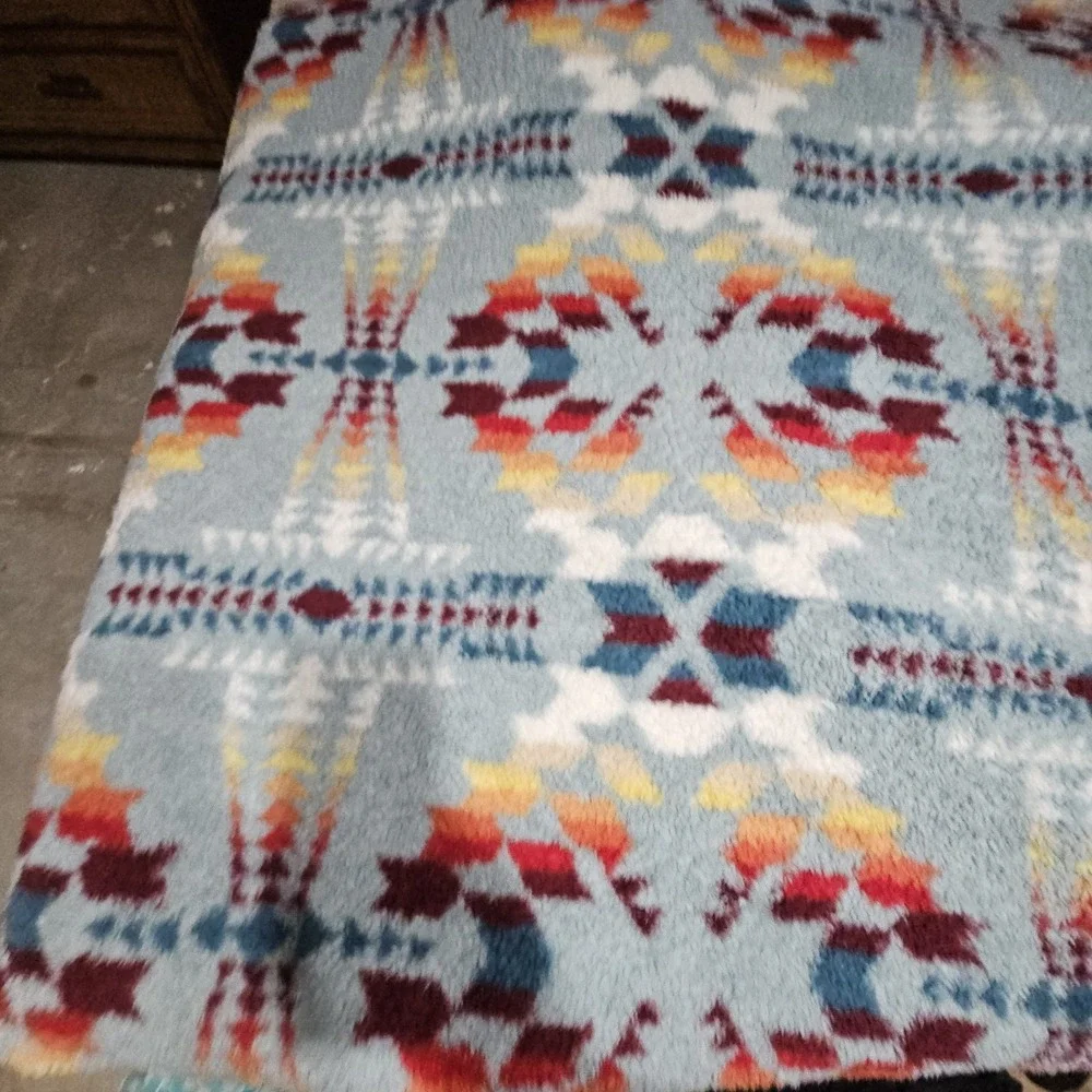 Pendleton Sherpa QUEEN Fleece Blanket Aztec Legend Lake Aqua Blue Sky Southwest